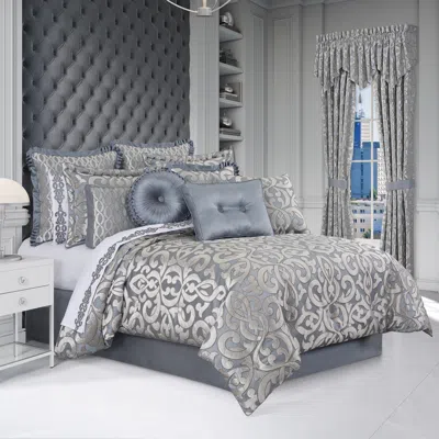 Ashley J. Queen New York Barocco King 4 Piece Comforter Set In Sterling