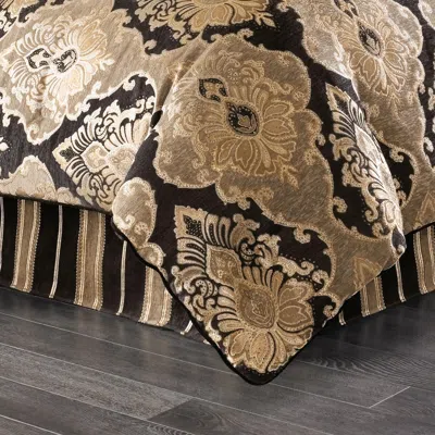 Ashley J. Queen New York Bradshaw California King Comforter Set In Black