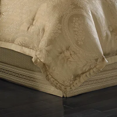 Ashley J. Queen New York Napoleon California King Comforter Set In Gold