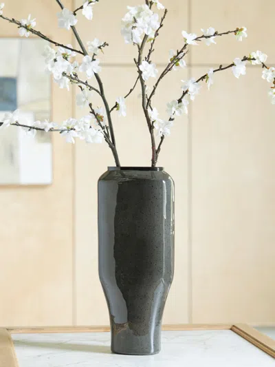 Ashley Kierlain Vase In Gray/black