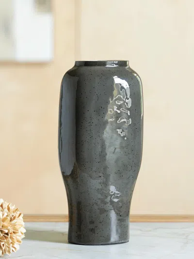 Ashley Kierlain Vase In Gray/black
