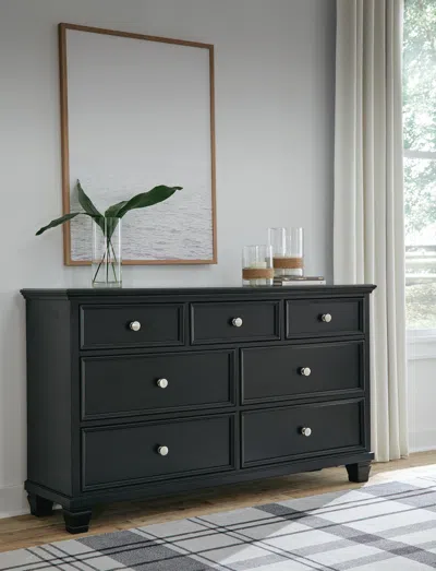 Ashley Lanolee 7 Drawer Dresser In Black