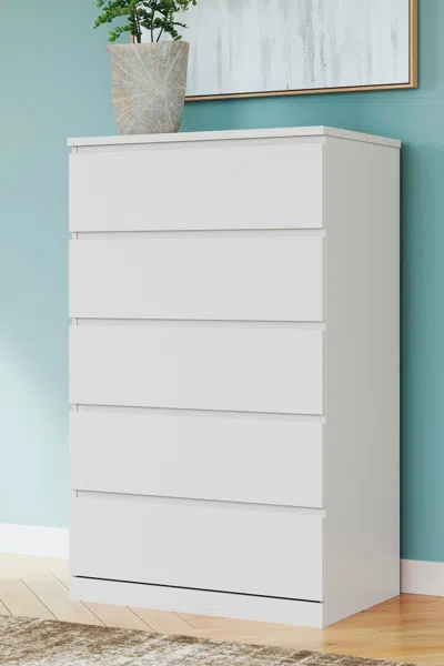 Ashley Onita 5 Drawer Chest Of Drawers In White