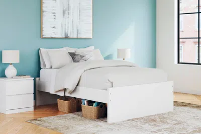 Ashley Onita Full Platform Bed In White