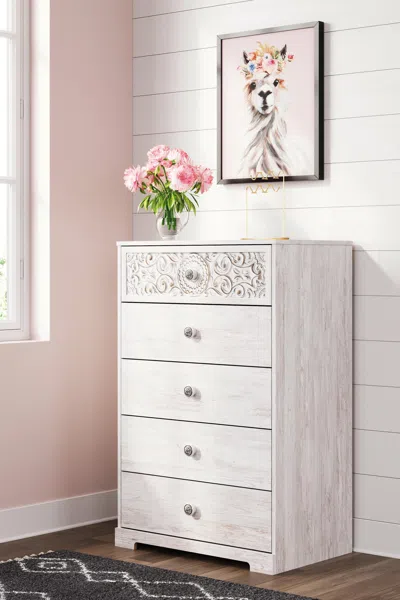 Ashley Paxberry 5 Drawer Chest Of Drawers In Whitewash