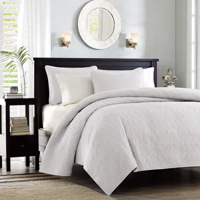 Ashley Quebec King/california King Reversible Quilt Set In White