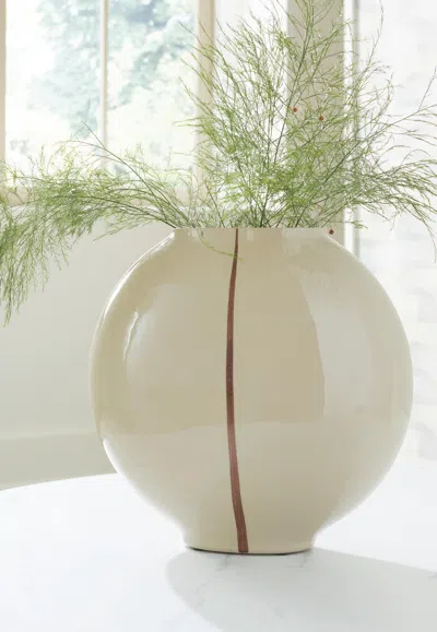 Ashley Sheabourne Vase In Cream