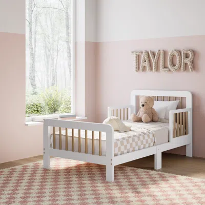Ashley Storkcraft Pasadena Toddler Bed In White/driftwood