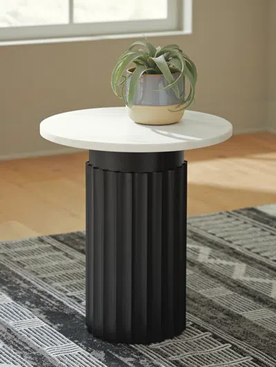 Ashley Wainstone Accent Table In Black/white