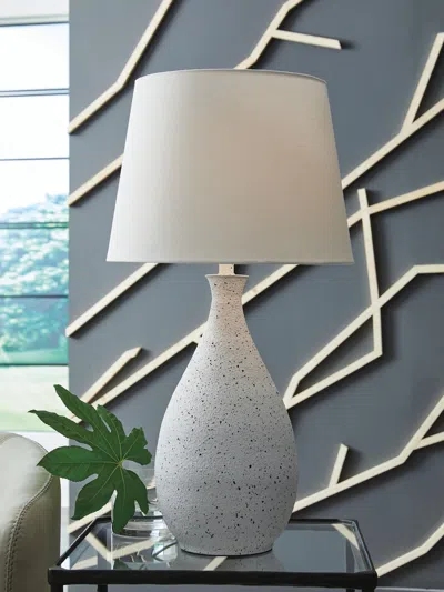 Ashley Wyattford Table Lamp In White/black