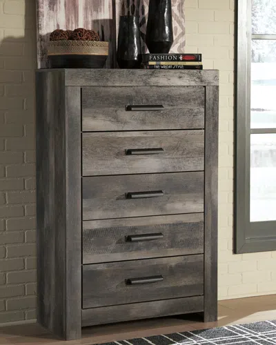 Ashley Wynnlow 5 Drawer Chest Of Drawers In Gray