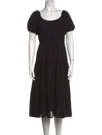 Pre-owned Astr Scoop Neck Midi Length Dress In Black