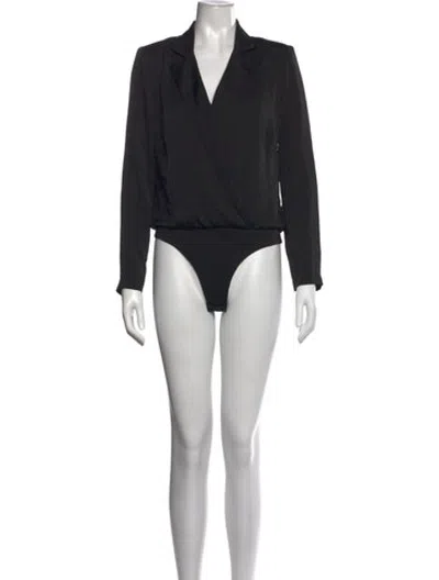 Pre-owned Astr V-neck Sweater In Black