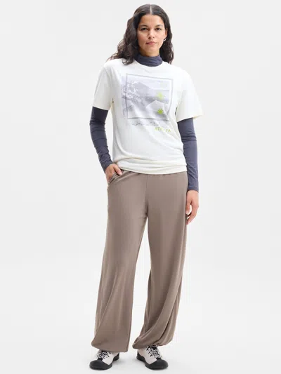 Athleta Crossroads Bubble Pant In Umber