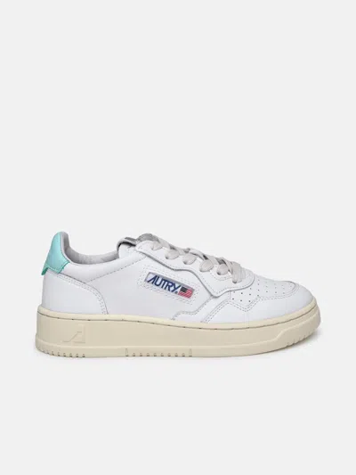 Autry Medalist Low-top Sneakers In White