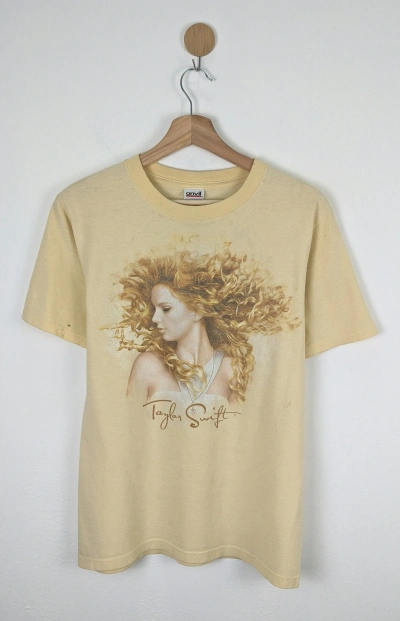 Pre-owned Band Tees X Rap Tees Taylor Swift Fearless Tour Shirt In Yellow