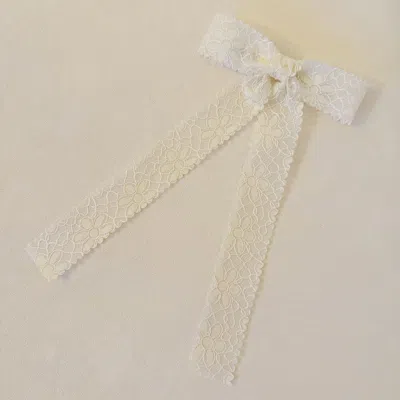 Bbtee Lace Belle Bow Hair Clip In White
