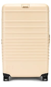 Beis The Medium Check-in Roller In Beige