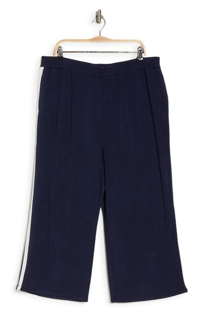 Bobeau Terry Cropped Pants In Navy