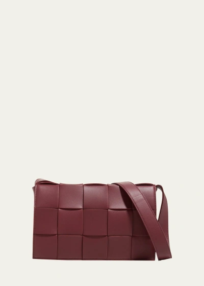 Bottega Veneta Cassette Bag In Bordeaux/gold