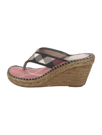 Pre-owned Burberry Plaid Print Flip Flops In Neutrals/pink