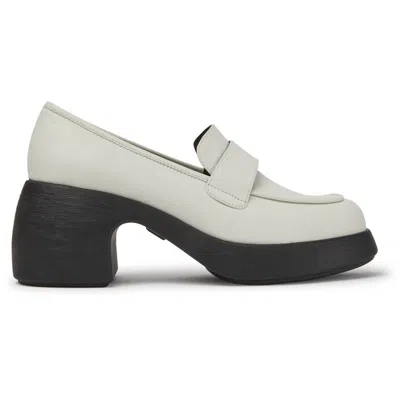 Camper Thelma In White