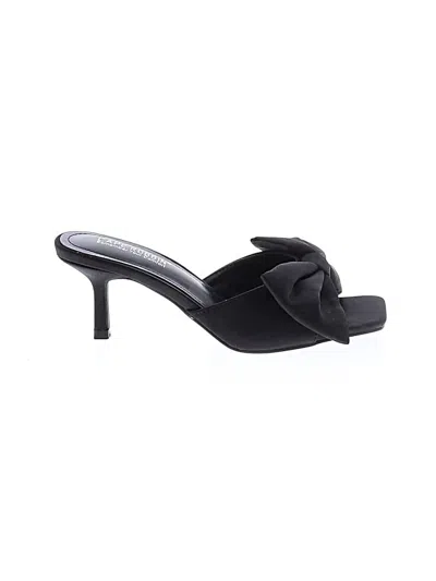 Pre-owned Cape Robbin Sandals In Black