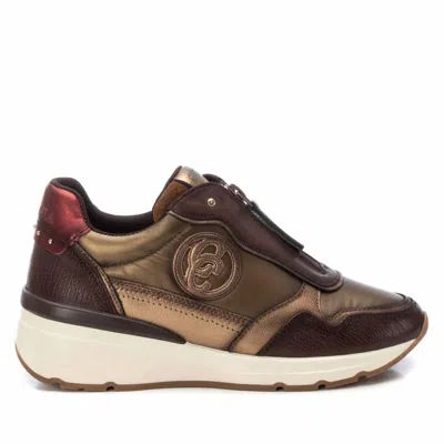 Carmela Women's Leather Sneakers In Taupe In Brown