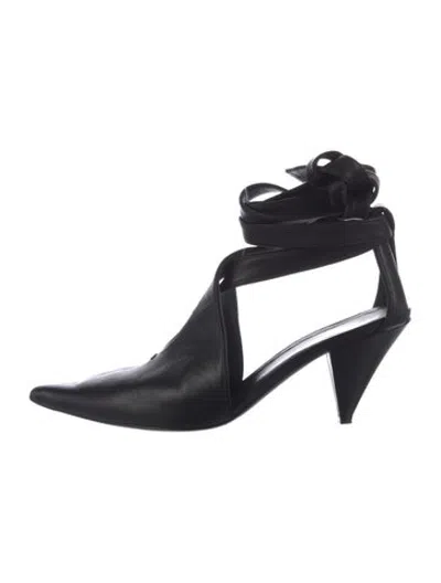 Pre-owned Celine Leather Pumps In Black