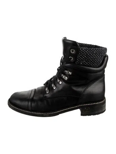 Pre-owned Chanel 2015 Interlocking Cc Logo Lace-up Boots In Black