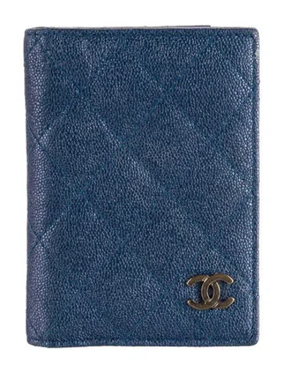 Pre-owned Chanel 2019 Interlocking Cc Logo Card Holder In Blue/metallic