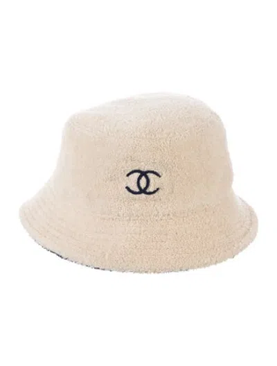 Pre-owned Chanel 2020 Terry Cloth Cc Bucket Hat In Neutrals