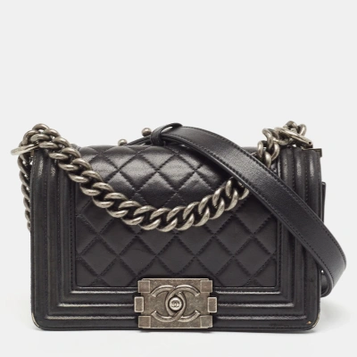 Pre-owned Chanel Black Quilted Leather Small Boy Bag
