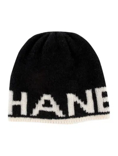 Pre-owned Chanel Cashmere Blend Logo Beanie In Black