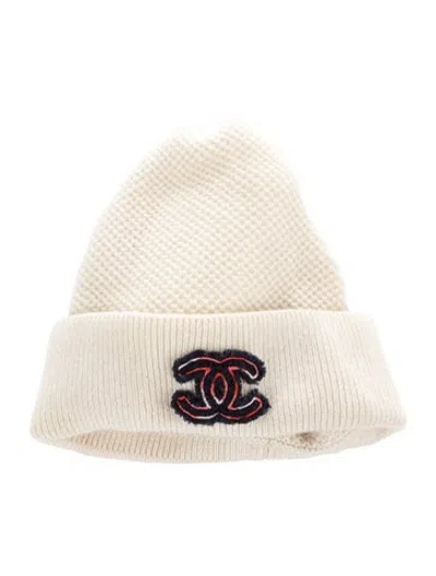 Pre-owned Chanel Cashmere Cc Beanie In Neutrals