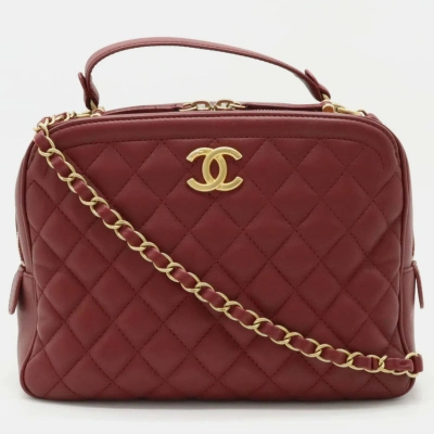 Pre-owned Chanel Dark Red Calfskin Quilted Cc Medium Vanity Case