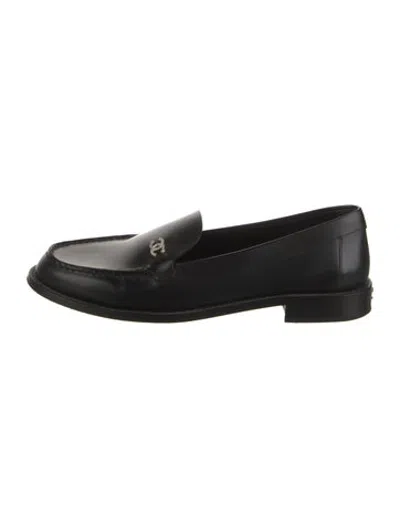 Pre-owned Chanel Interlocking Cc Logo Leather Loafers In Black | ModeSens