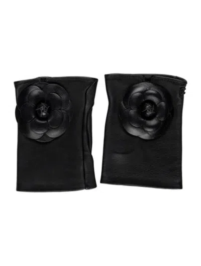 Pre-owned Chanel Lambskin Camellia Fingerless Gloves In Black