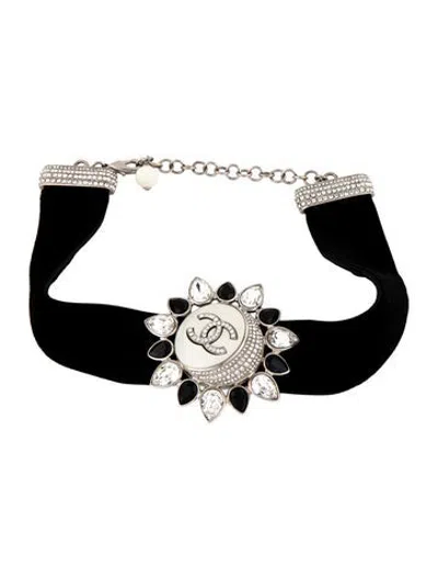 Pre-owned Chanel Strass, Resin & Velvet Choker Necklace, 14" In Black/white