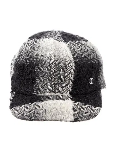 Pre-owned Chanel Tweed Newsboy Cap In Black