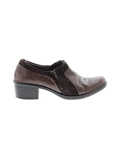 Pre-owned Clarks Ankle Boots In Brown