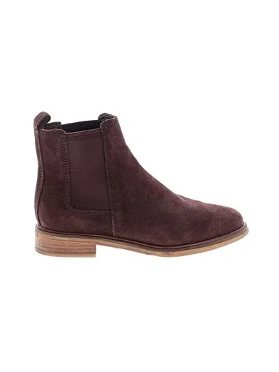 Pre-owned Clarks Ankle Boots In Burgundy