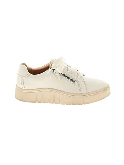 Pre-owned Clarks Sneakers In Ivory