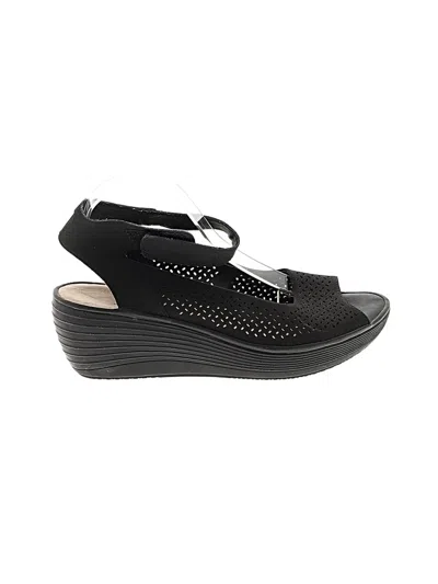 Pre-owned Clarks Wedges In Black