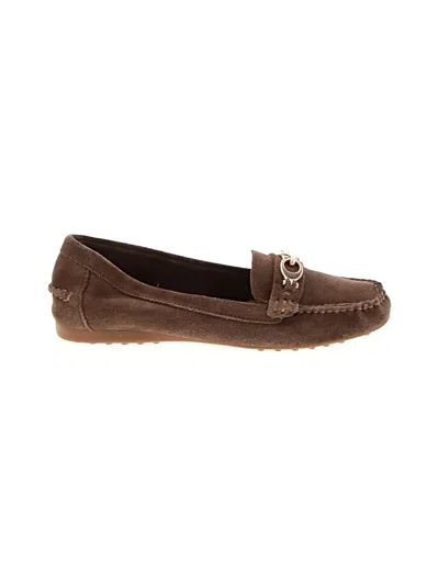 Pre-owned Coach Flats In Brown