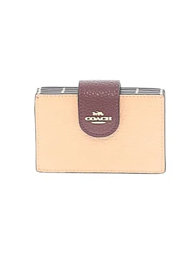 Pre-owned Coach Wallet In Ivory