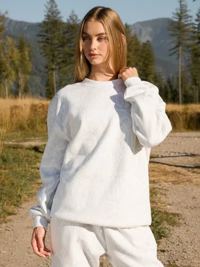 Comfrt Minimalist Crew Sweatshirt In White