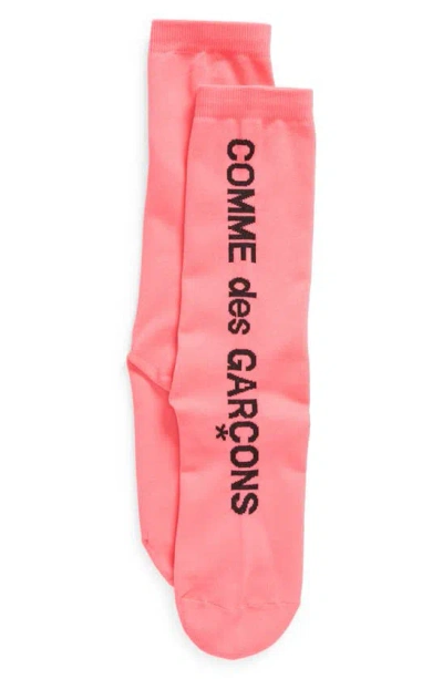 Comme Des Garçons Logo Crew Socks In Pink