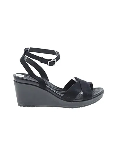 Pre-owned Crocs Wedges In Black