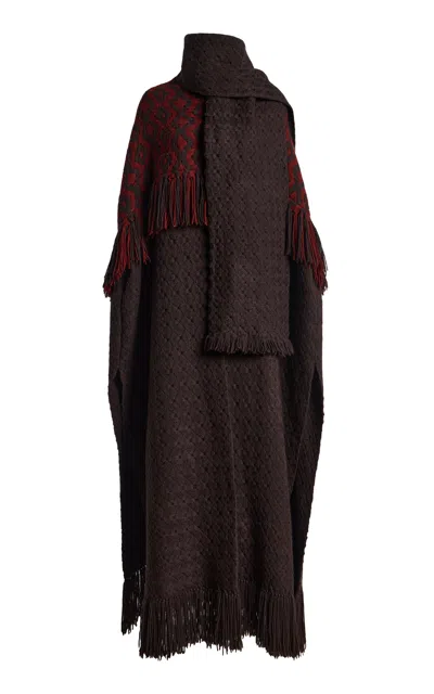 Curatoria Moda Operandi In Brown